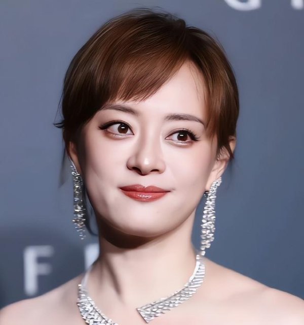 万通配资 张艺谋没有撒谎，“不合群”的孙俪，才是娱乐圈真正的“聪明人”