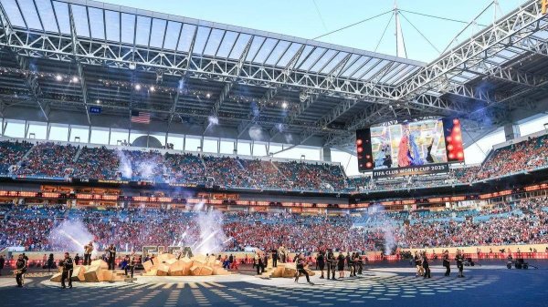 华融配资 又有麻烦事，巴萨和黄潜在迈阿密的比赛可能与橄榄球赛事冲突